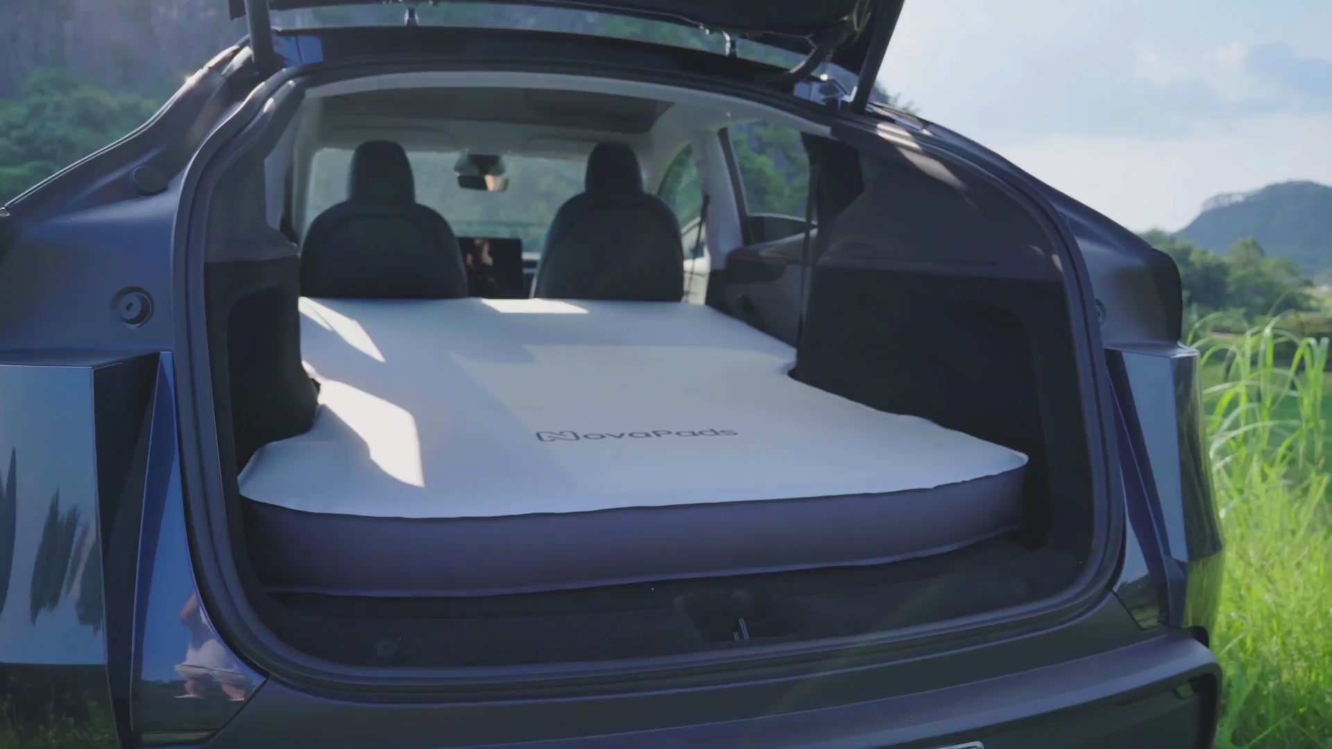 Method for setting the NovaPads Tesla Model Y Camping Mattress Pro